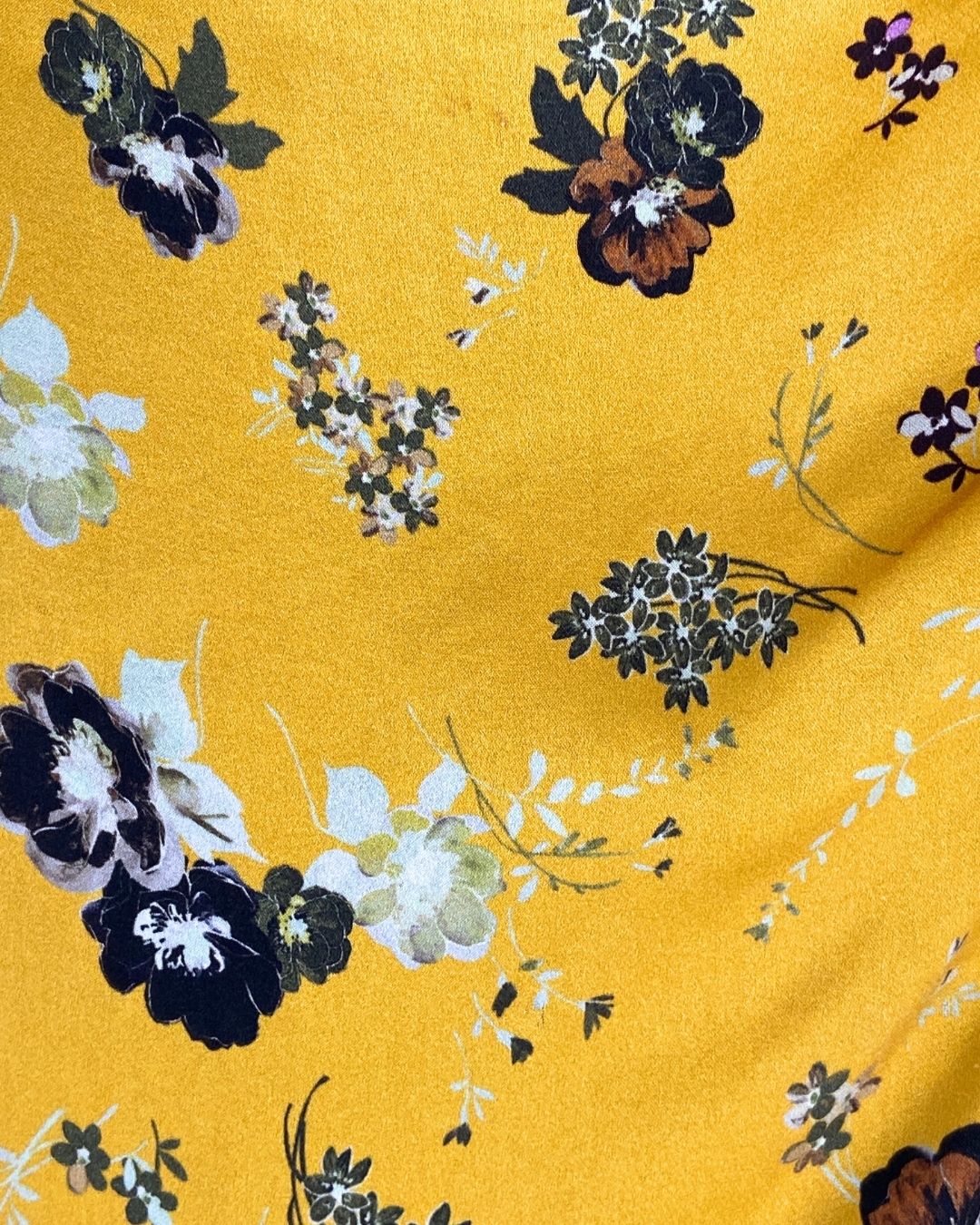 Set de blusa y falda anudada