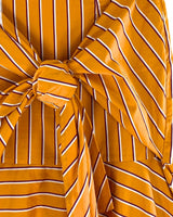 Falda a rayas con anudado