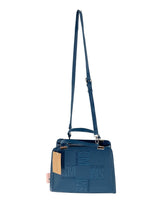 Cartera satchel con textura