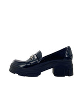 Loafers en cuero con cadena