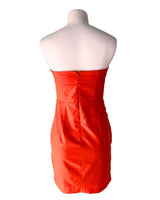 Vestido mini strapless