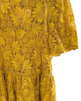 Blusa en blonda peplum
