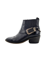 Botines en cuero con textura