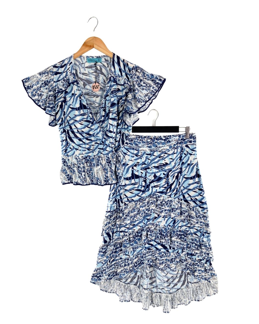 Set blusa wrap y falda