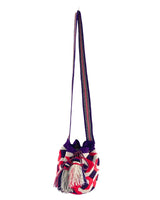 Mochila wayú con borlas