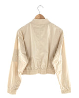 Chaqueta crop con bolsillos
