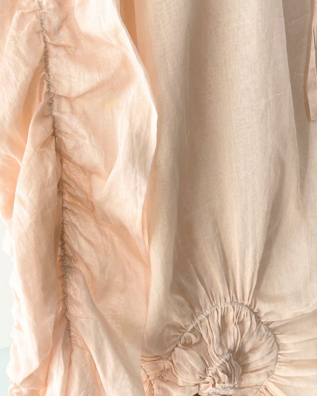 Blusa traslúcida