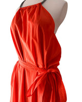 Vestido tipo globo anudado