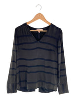 Blusa satinada doble textura