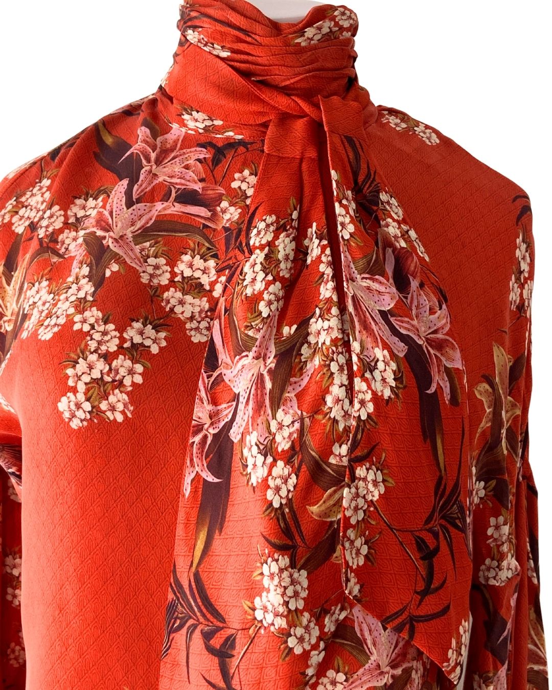 Blusa en seda print flores