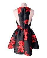 Vestido satinado estructurado