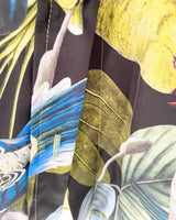 Blusa satinada print guacamaya