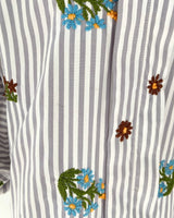 Blusa a rayas con bordados