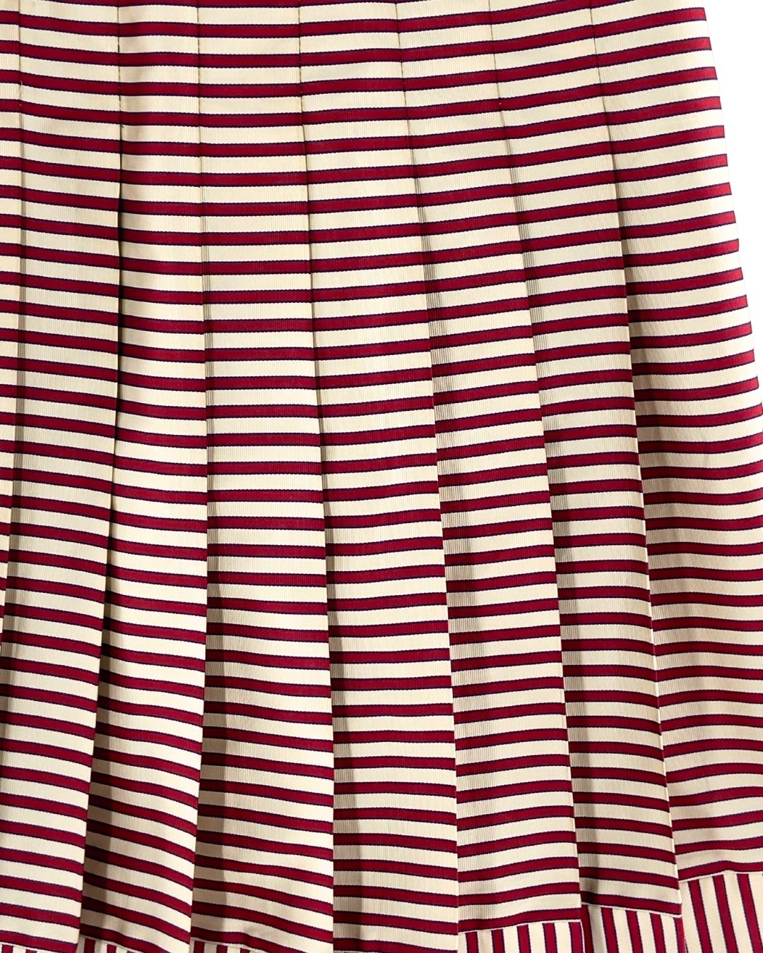 Falda midi a franjas