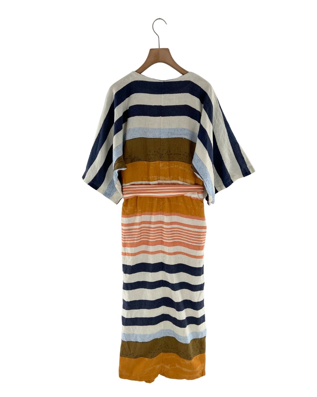 Maxi vestido wrap en lino