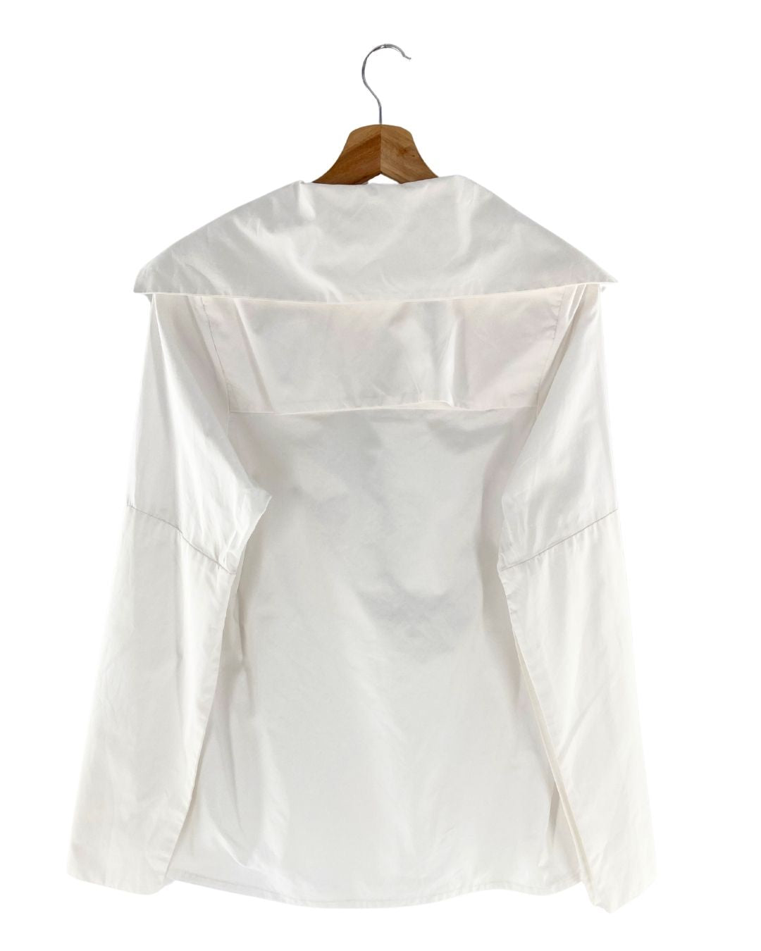 Camisa manga larga detalles