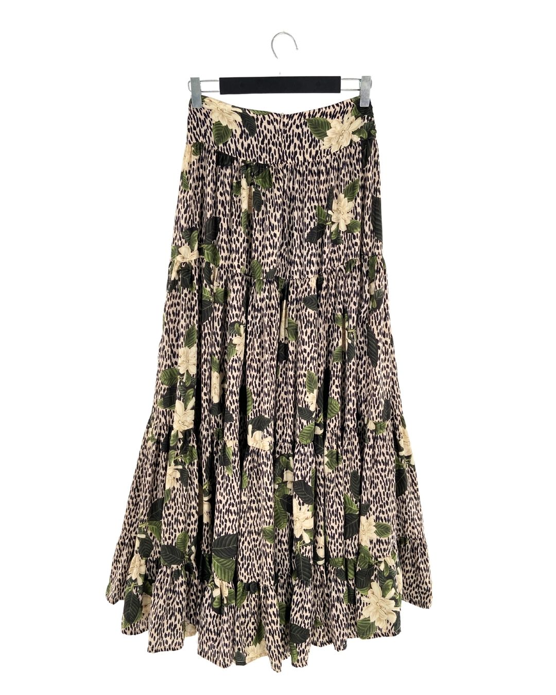 Maxi falda amplia satinada