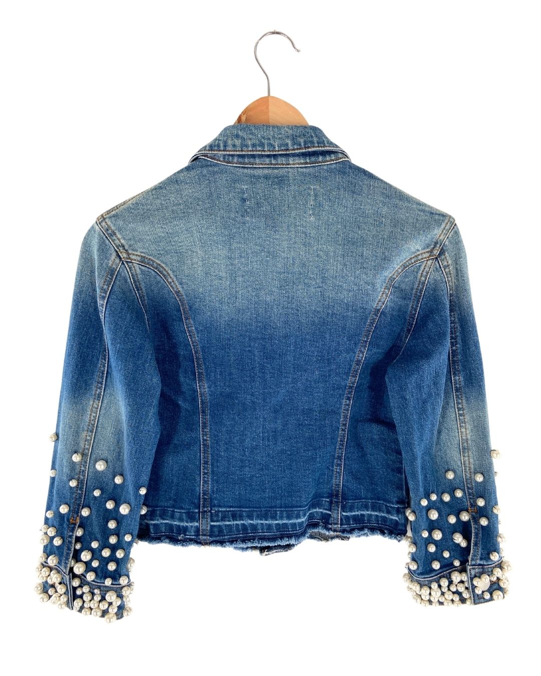 Chaqueta crop en denim