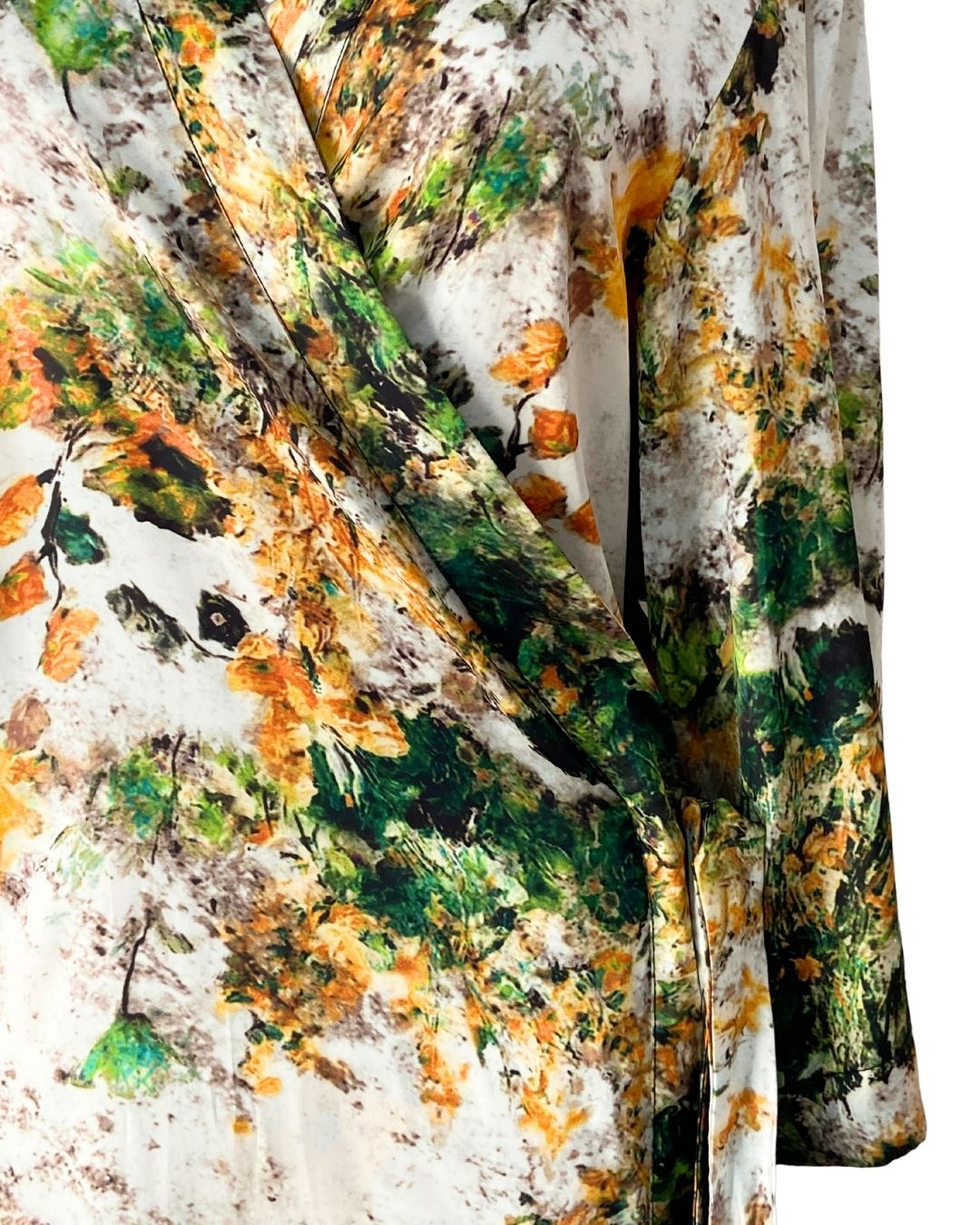 Maxi vestido wrap satinado
