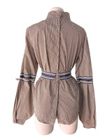 Camisa a rayas abotonada