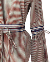 Camisa a rayas abotonada