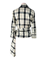Blusa satinada wrap a cuadros