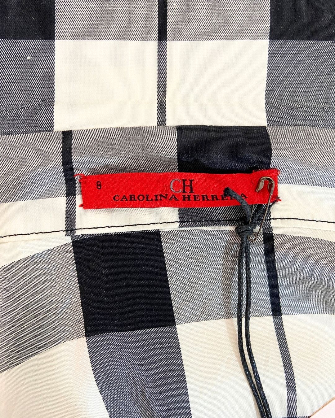 Blusa satinada wrap a cuadros