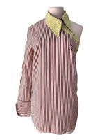Blusa a rayas one shoulder