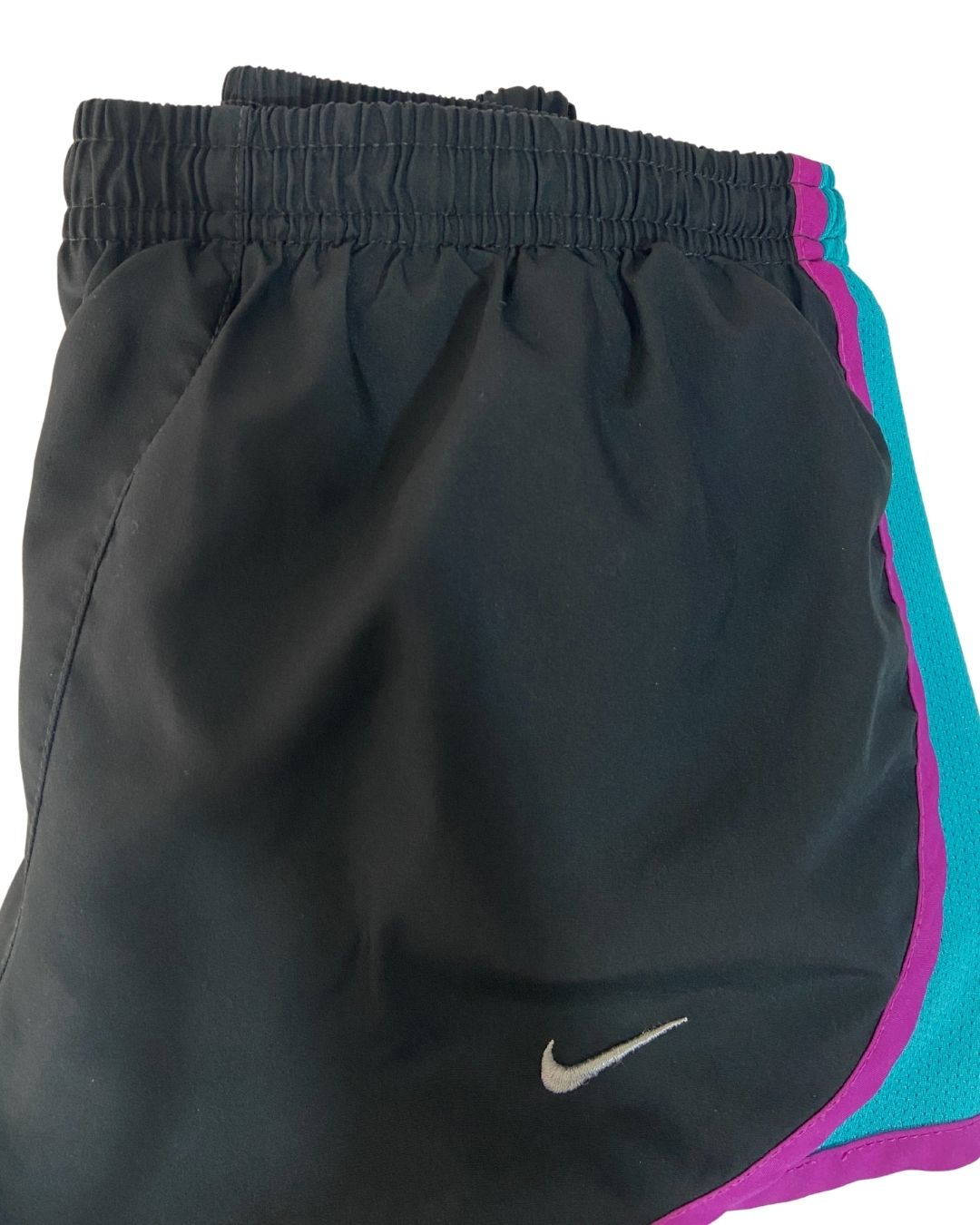 Short deportivo mini franjas
