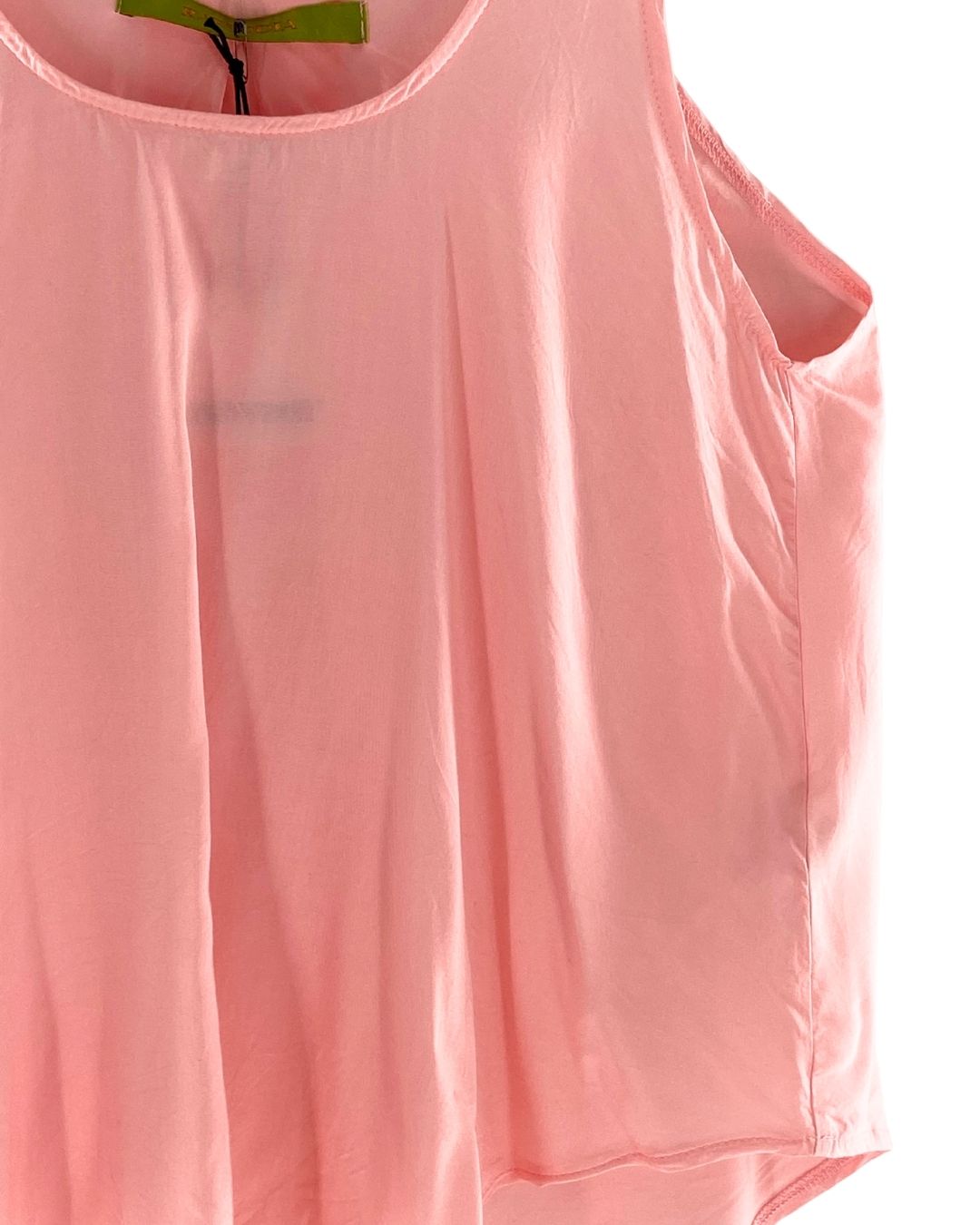 Blusa sleeveless básica