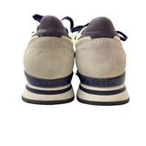 Tenis casuales gamuza