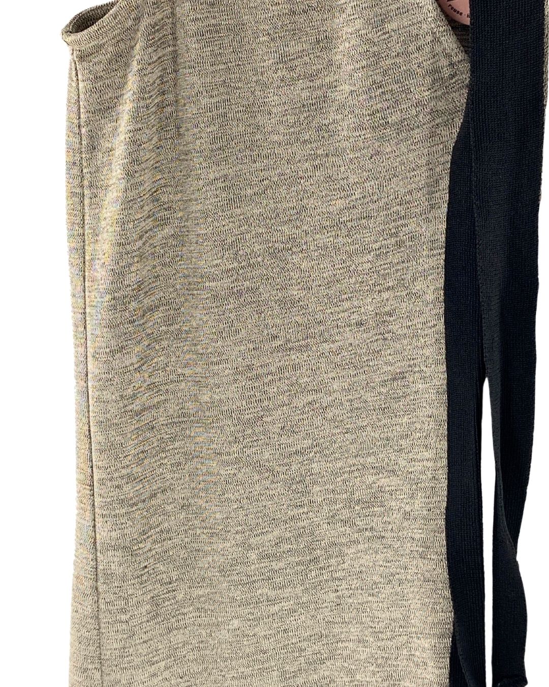 Blusa sleeveless con anudado