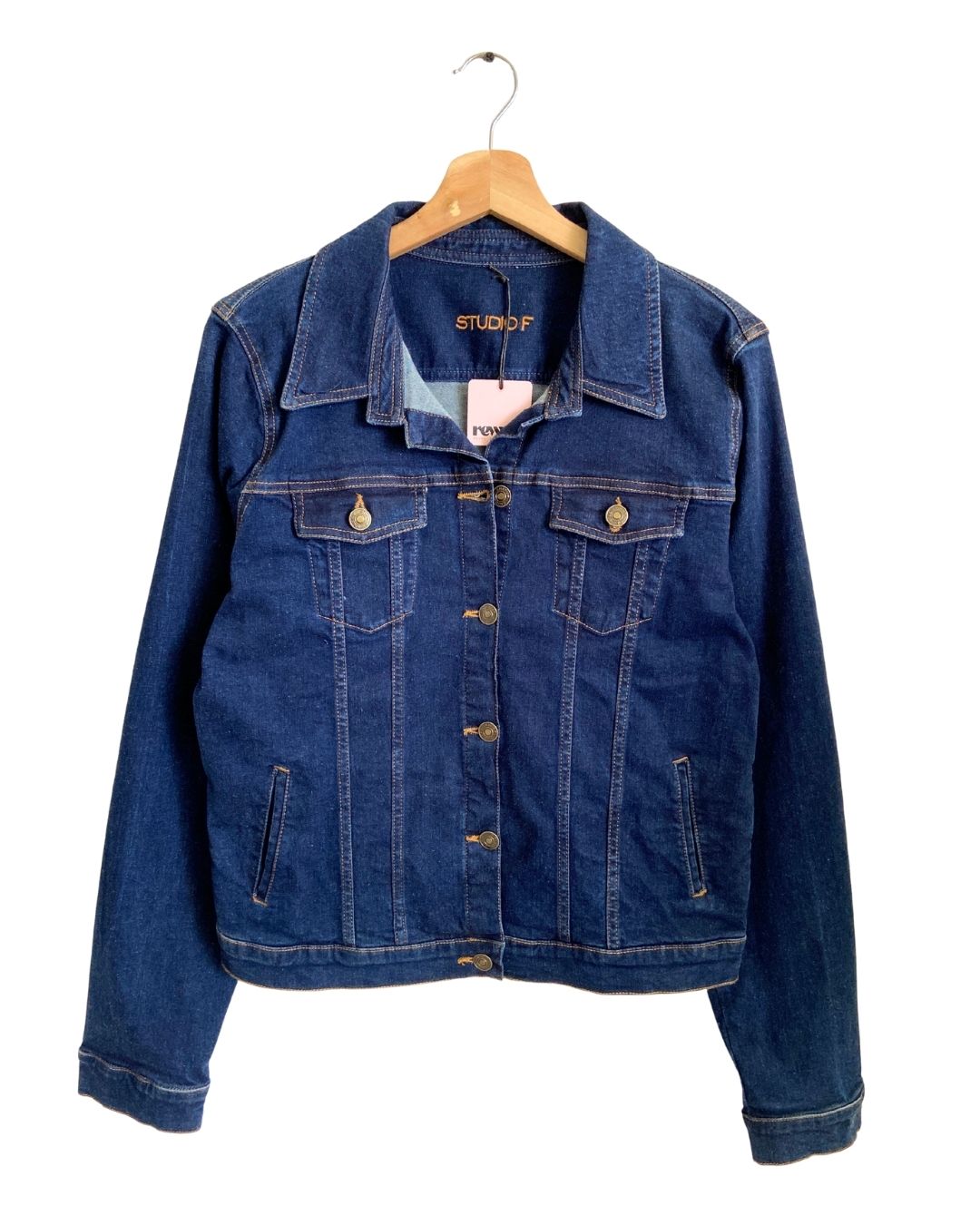 Chaqueta clásica en denim