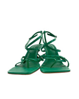 Sandalias cruzadas