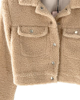 Chaqueta crop afelpada
