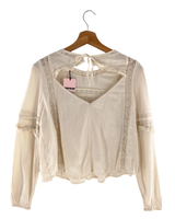 Blusa manga larga con encaje