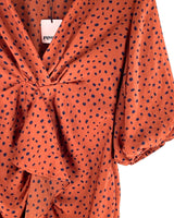 Vestido satinado con vuelo