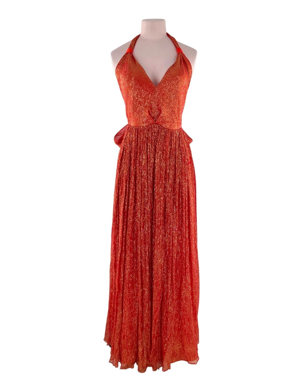 Vestido anudado en cuello