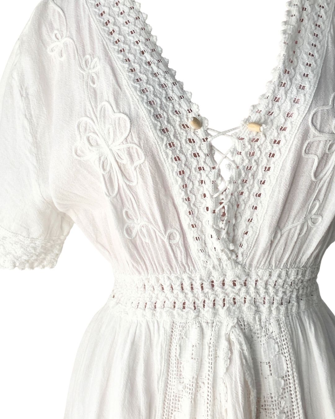 Vestido mini con bordados