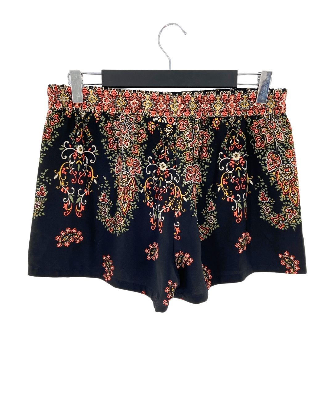 Short encauchado print paisley