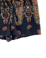 Short encauchado print paisley