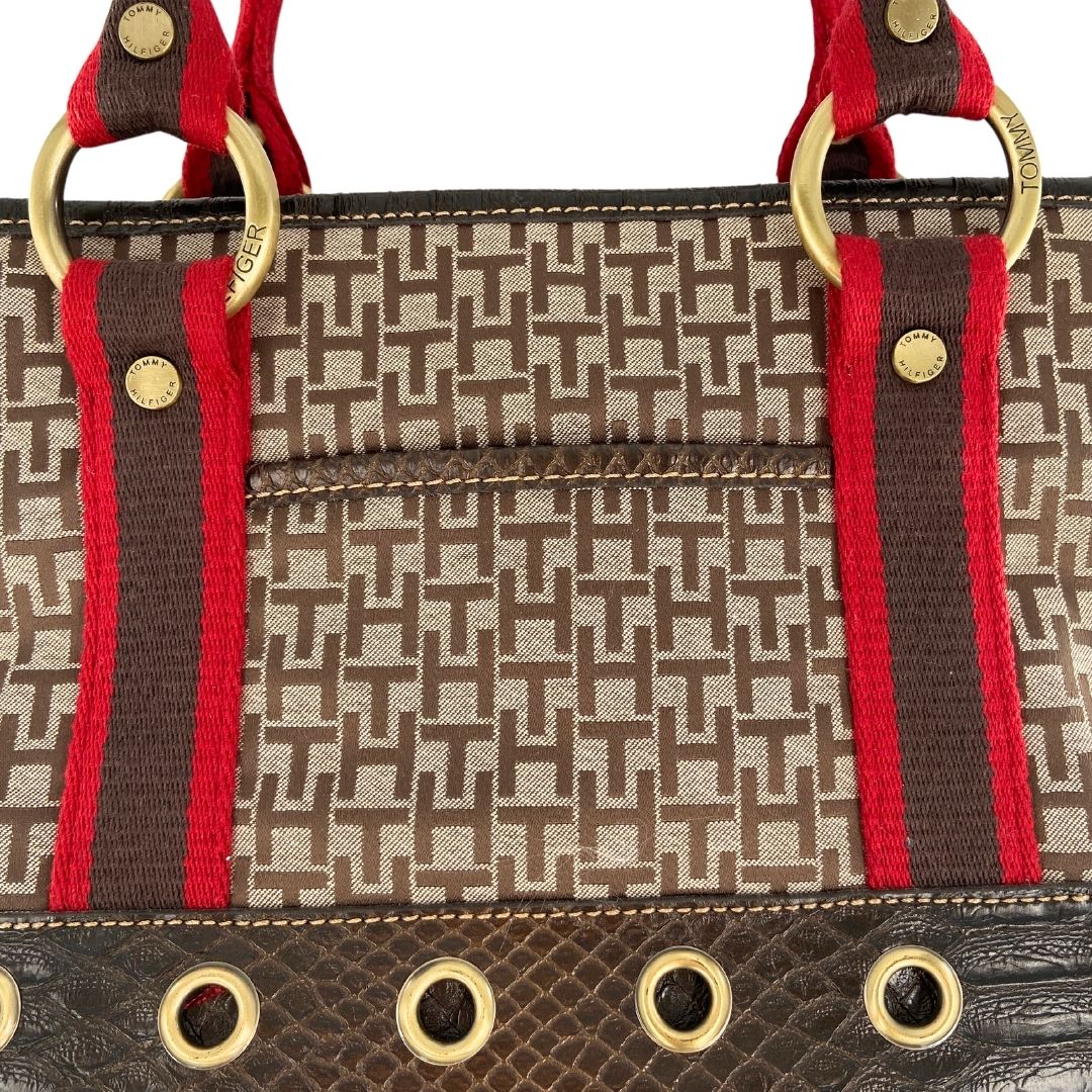 Cartera tipo baguette