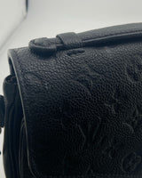 Pochette Métis Monogram