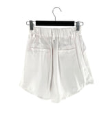 Short mini satinado encauchado