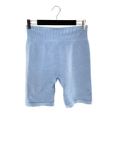 Biker deportivo corto