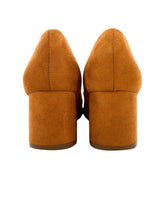 Zapatos en gamuza tacón medio