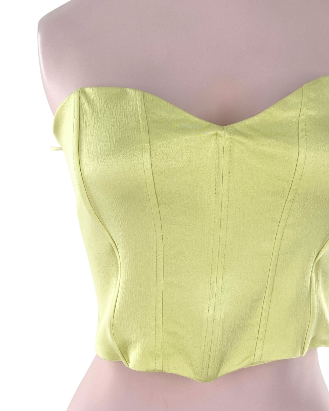 Top satinado strapless