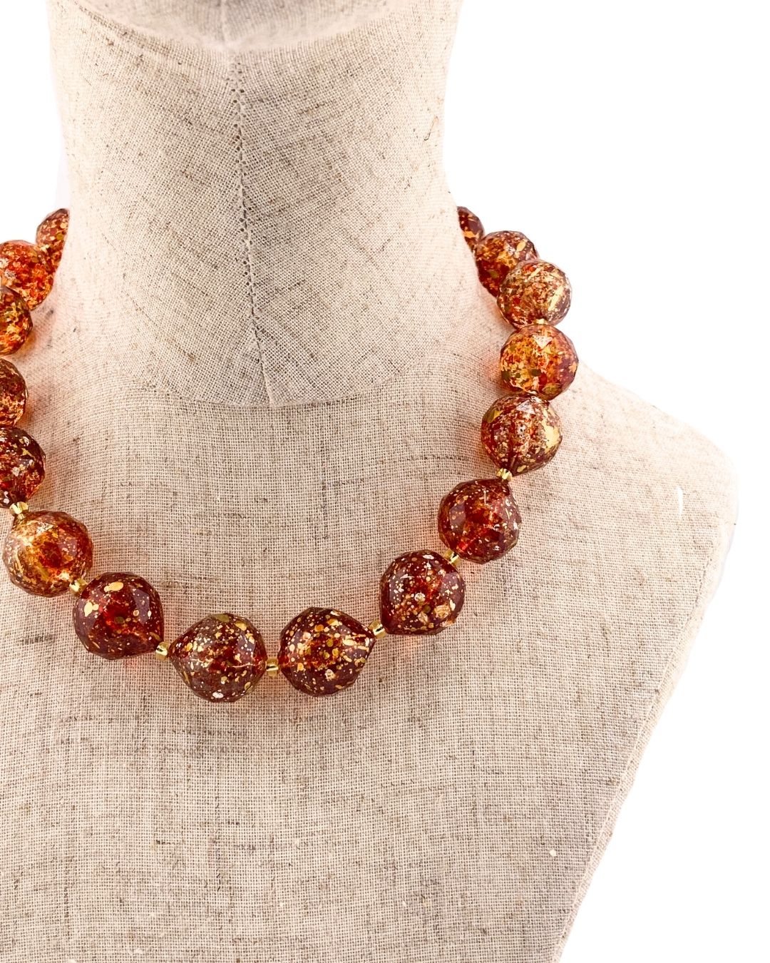 Collar translucido