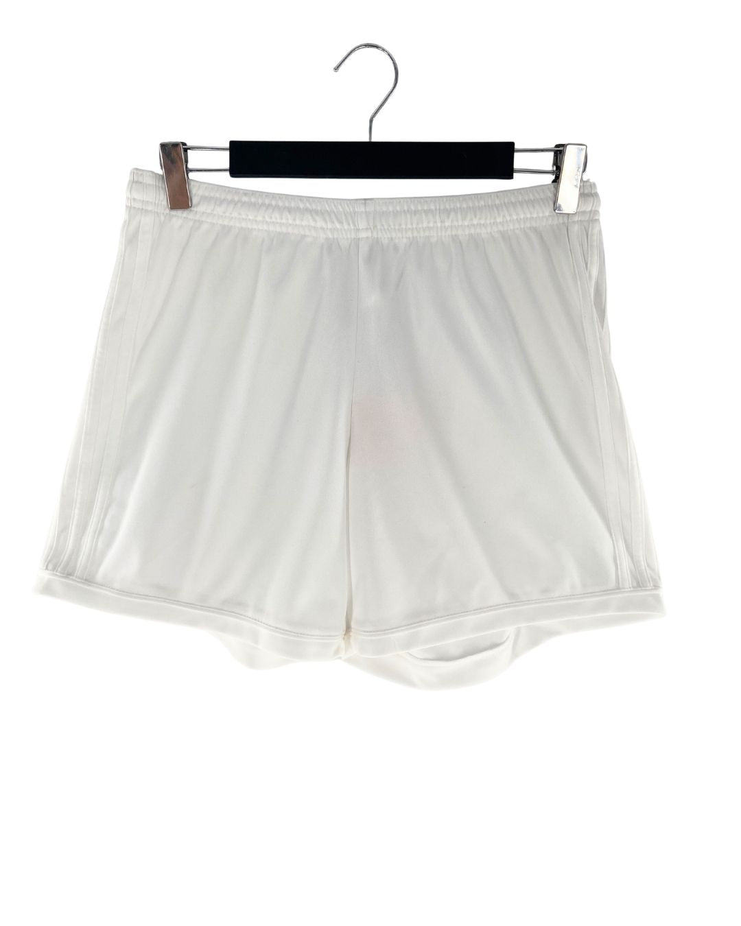 Short deportivo clásico