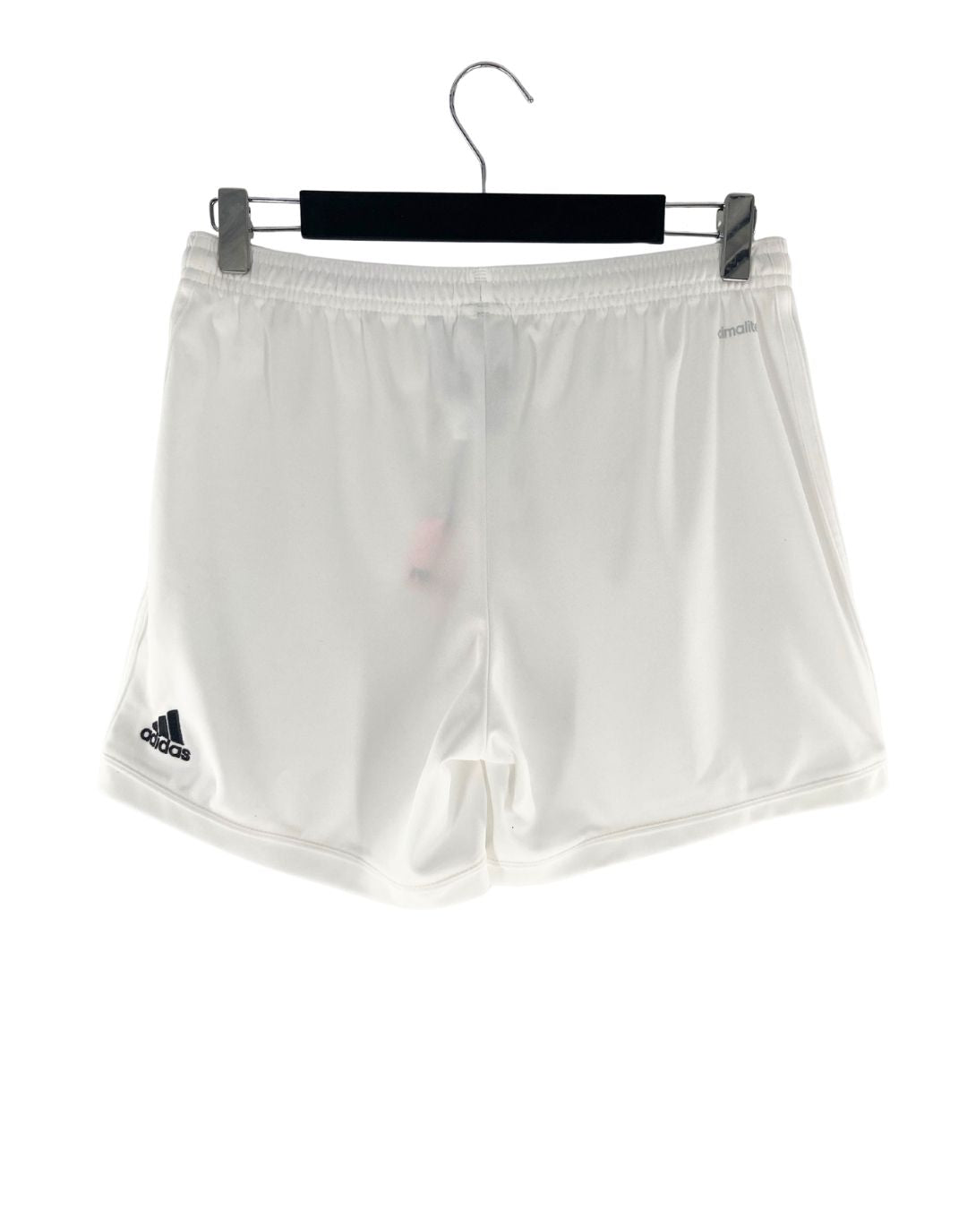 Short deportivo clásico
